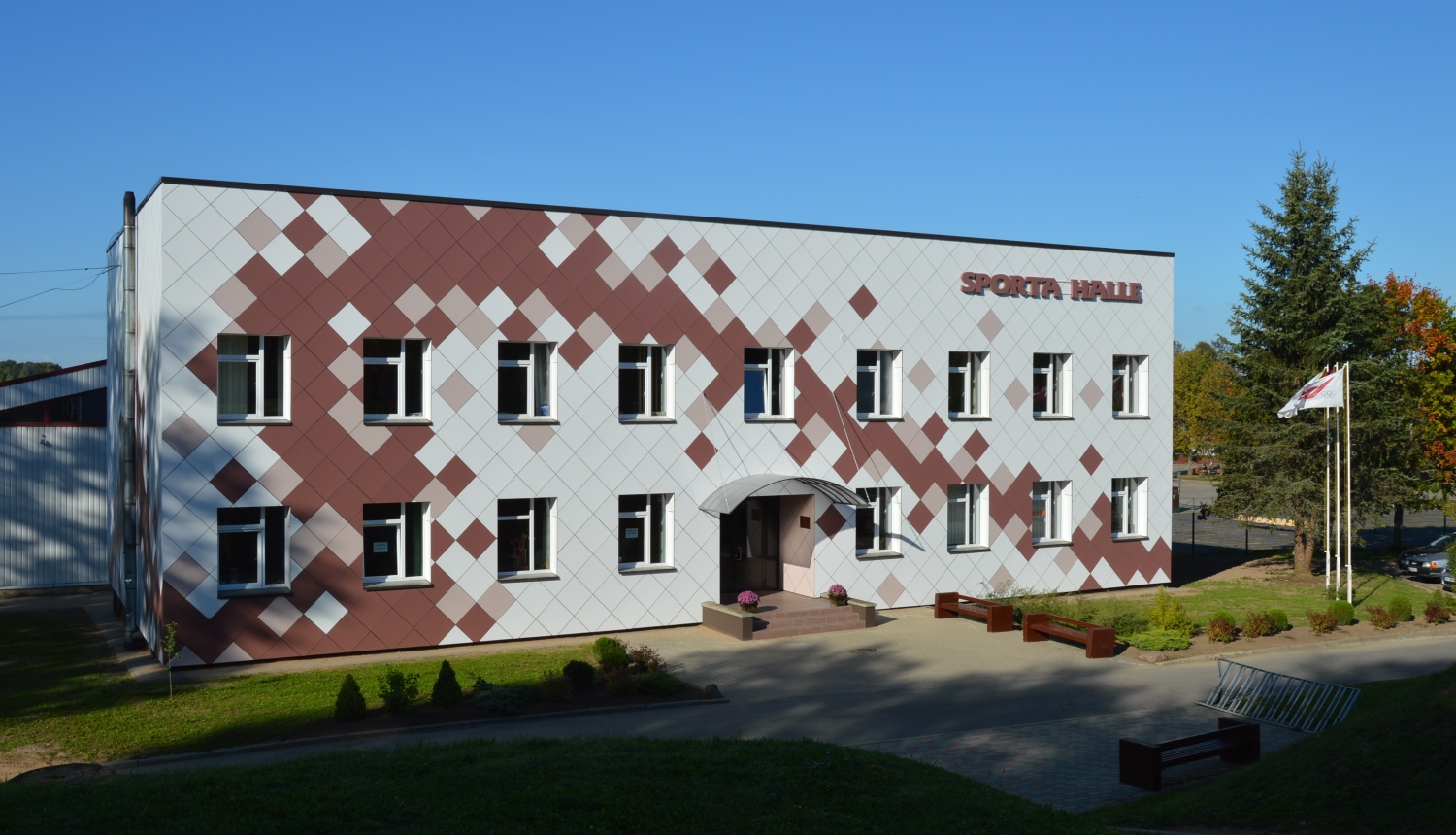 Sporta skolas ēka